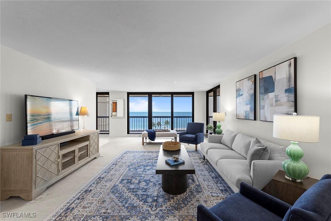 4551 Gulf Shore Blvd. #801, Naples, FL 34103