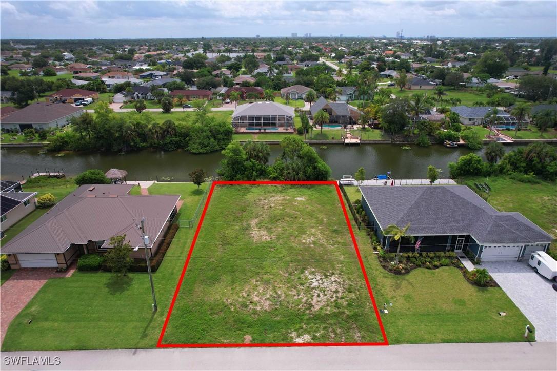 303 NE 17th Pl., Cape Coral, FL 33909