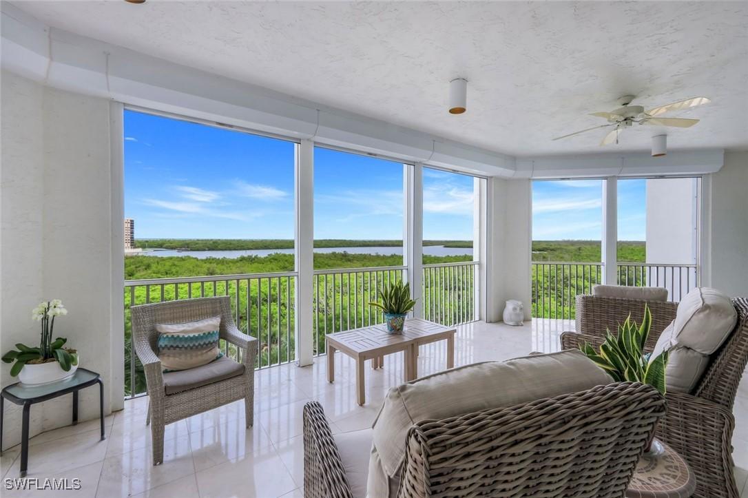 285 Grande Way #503, Naples, FL 34110