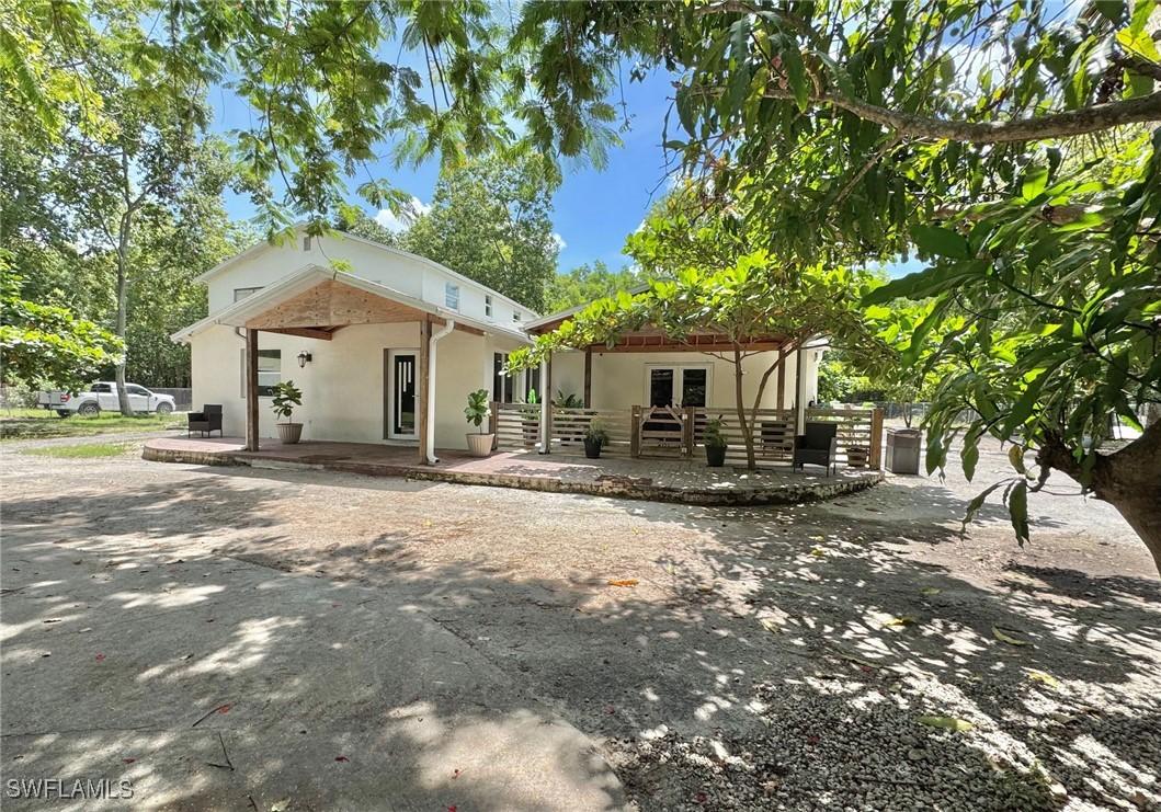 1904 Ivisa Ave., Naples, FL 34117