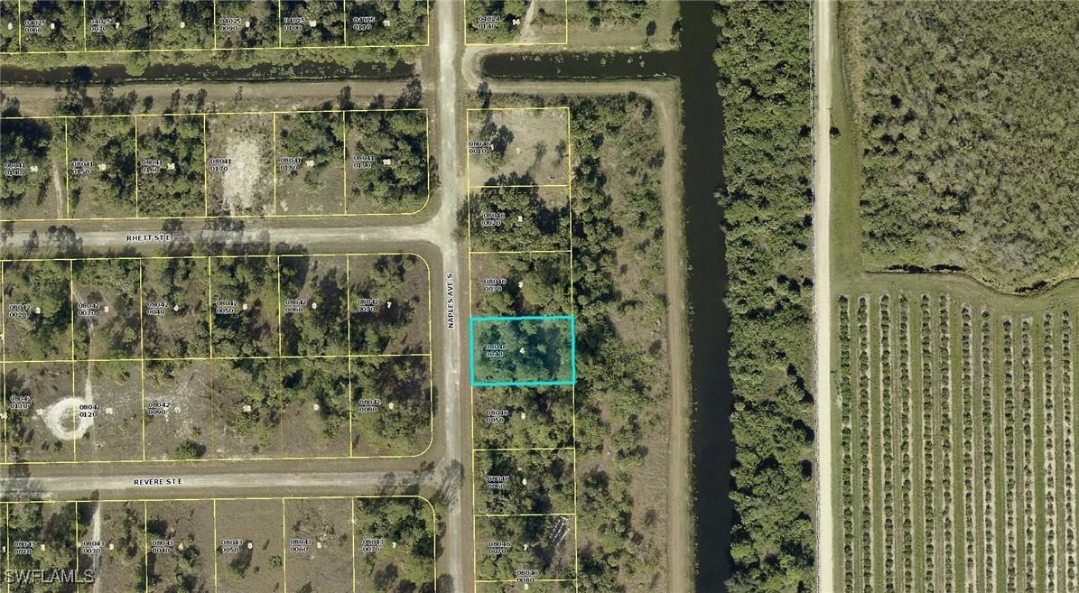 553 Naples Ave., Lehigh Acres, FL 33974