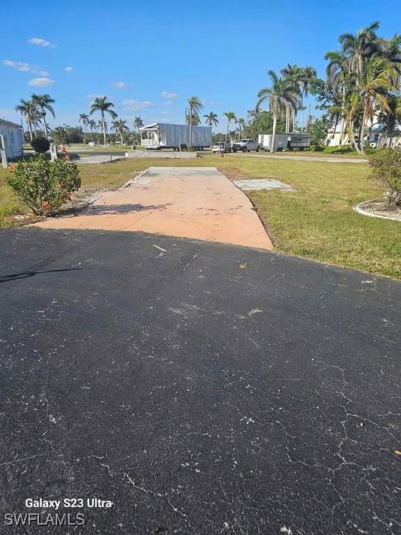 119 Ash Ln., Fort Myers, FL 33908