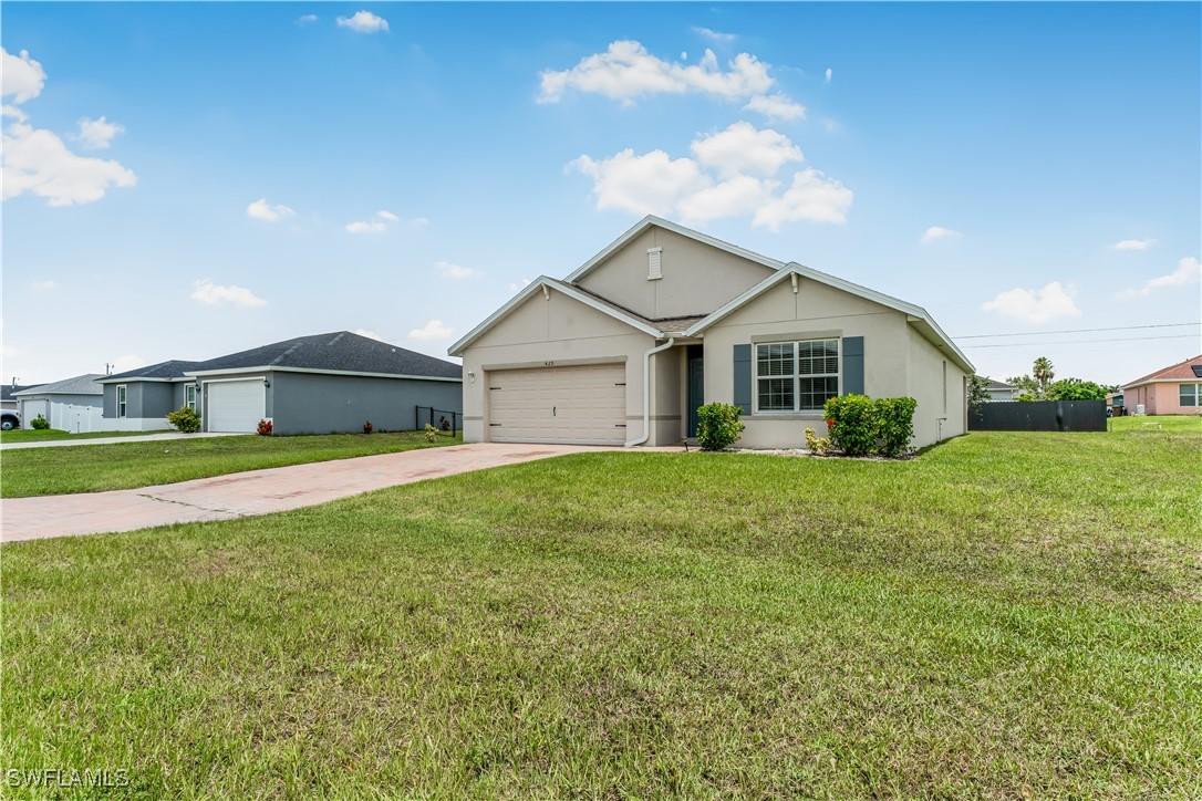 429 NW 3rd Ln., Cape Coral, FL 33993