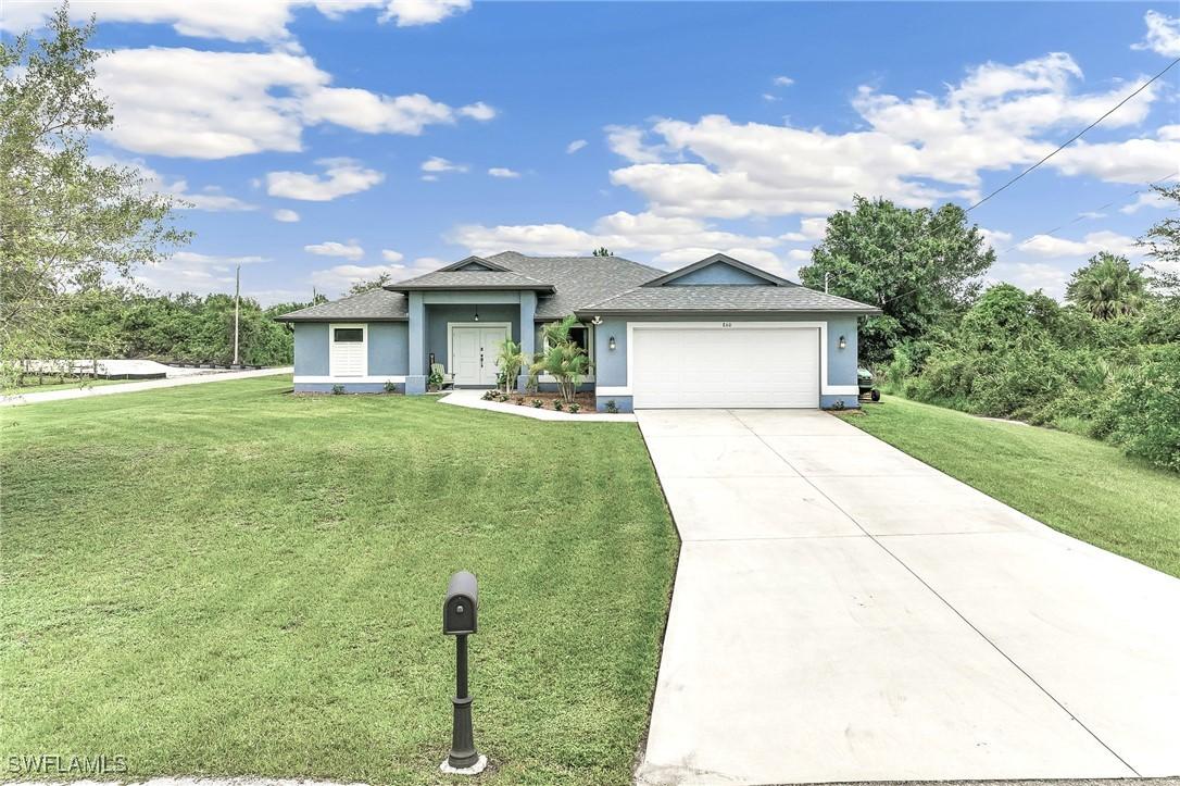 860 Theodore Vail St., Lehigh Acres, FL 33974