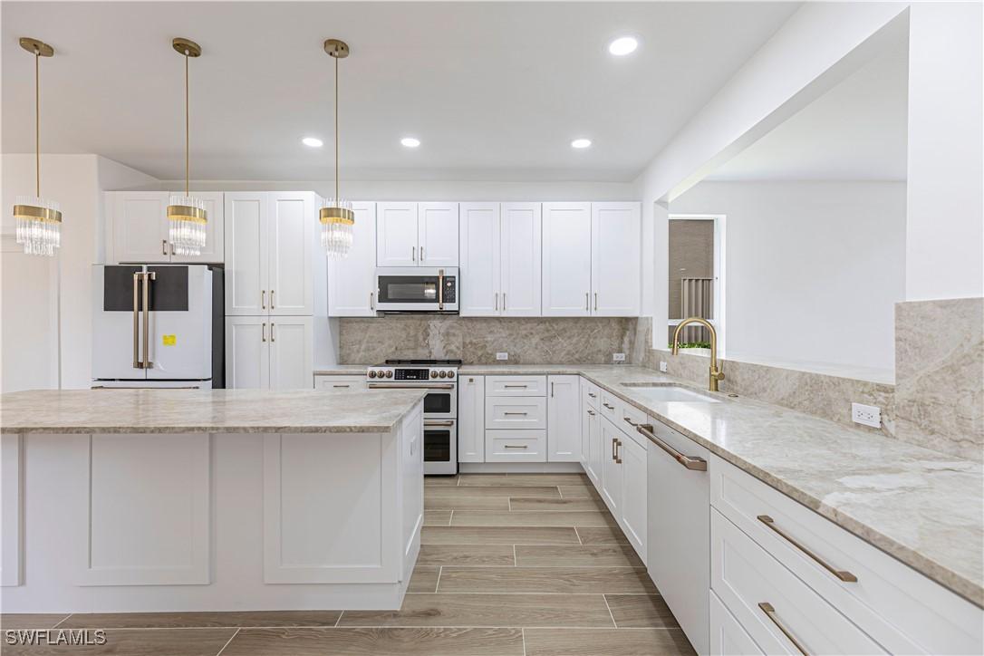 9217 Troon Lakes Dr., Naples, FL 34109