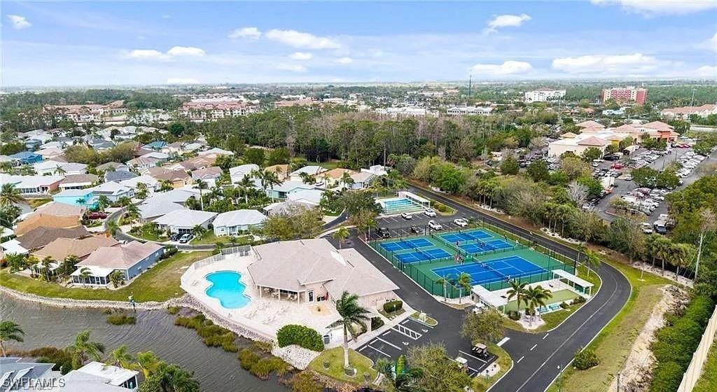 10740 Pearl Bay Cir., Estero, FL 33928