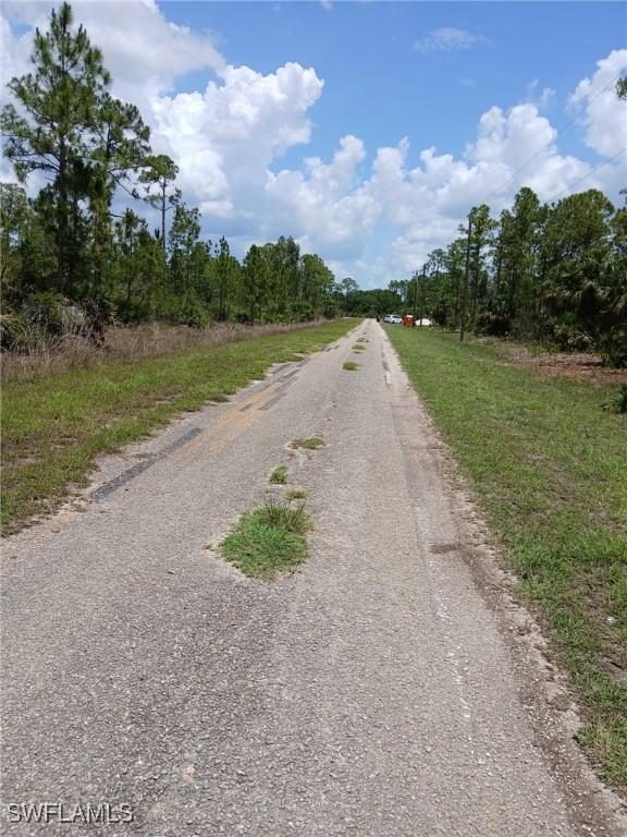 2142 Winnetka Dr., Lehigh Acres, FL 33972