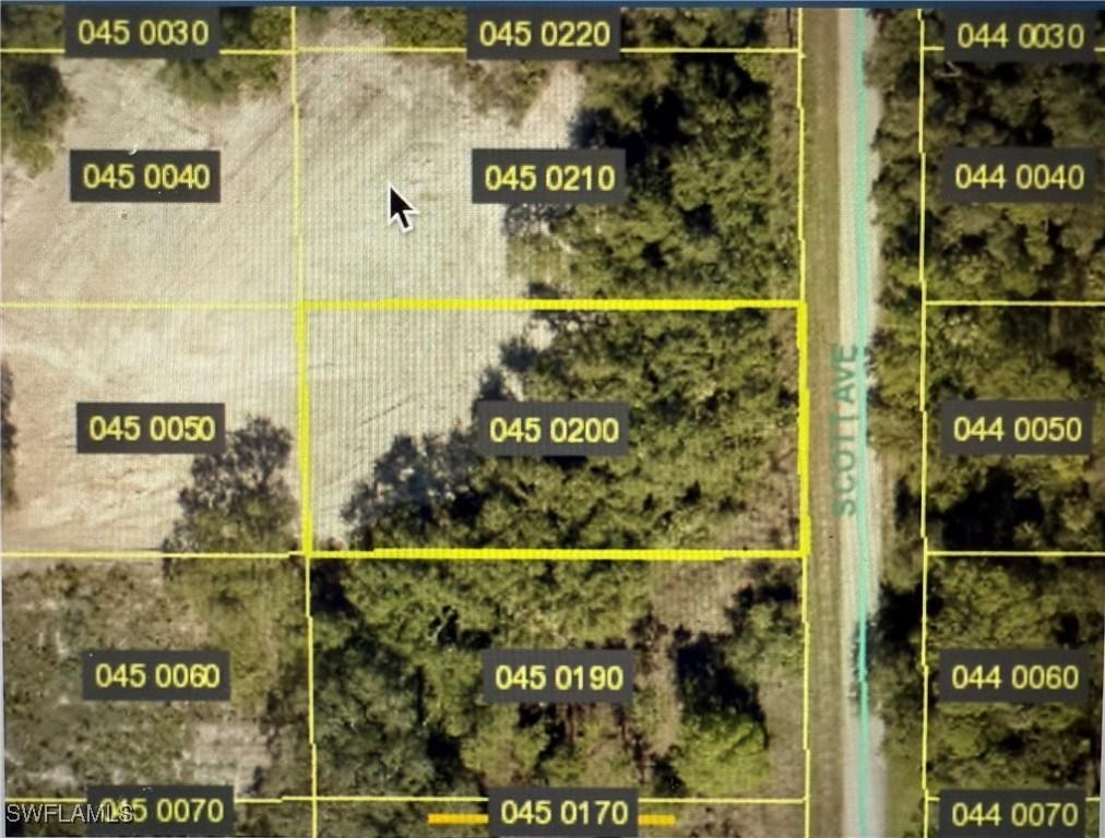 715 Scott Ave., Lehigh Acres, FL 33972