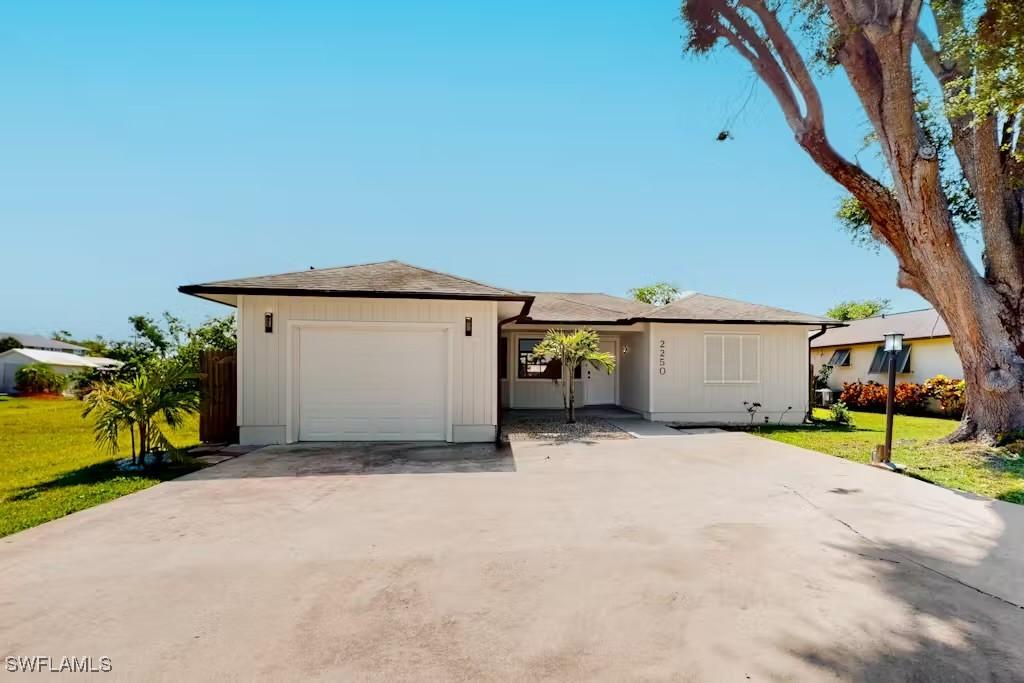 2250 Bahama Ave., Fort Myers, FL 33905