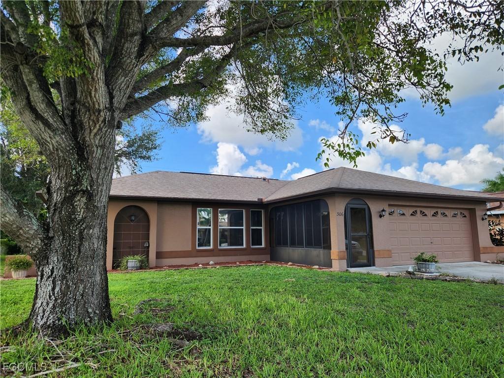306 SE 21st St., Cape Coral, FL 33990