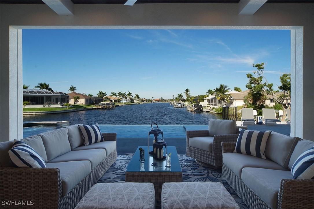 2523 Beach Pkwy., Cape Coral, FL 33914