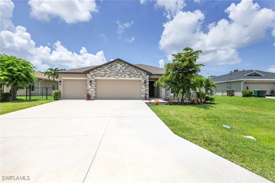 2714 SW 3rd Ln., Cape Coral, FL 33991