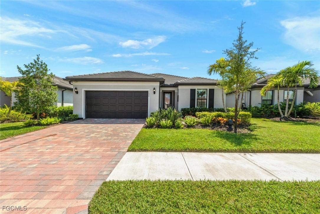 3624 Passion Vine Dr., Alva, FL 33920