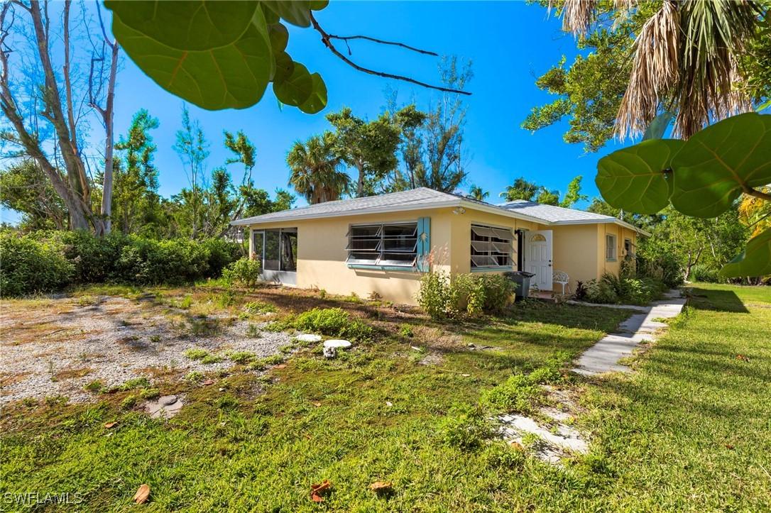 837 Casa Ybel Rd., Sanibel, FL 33957