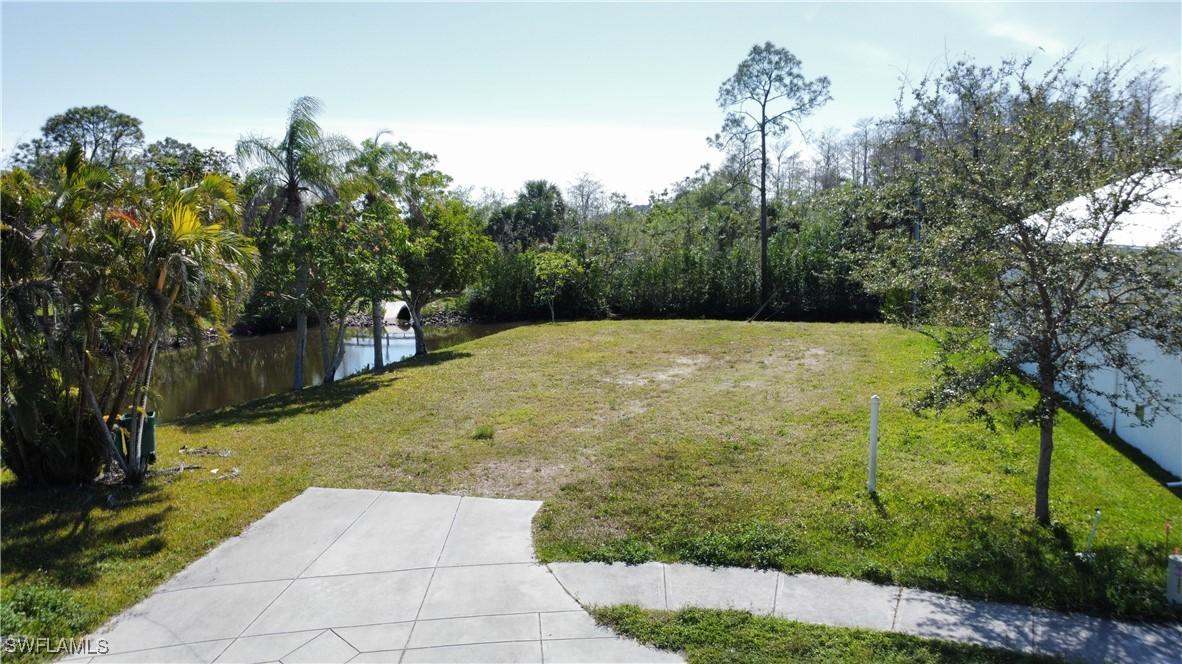 3260 Lunar St., Naples, FL 34112