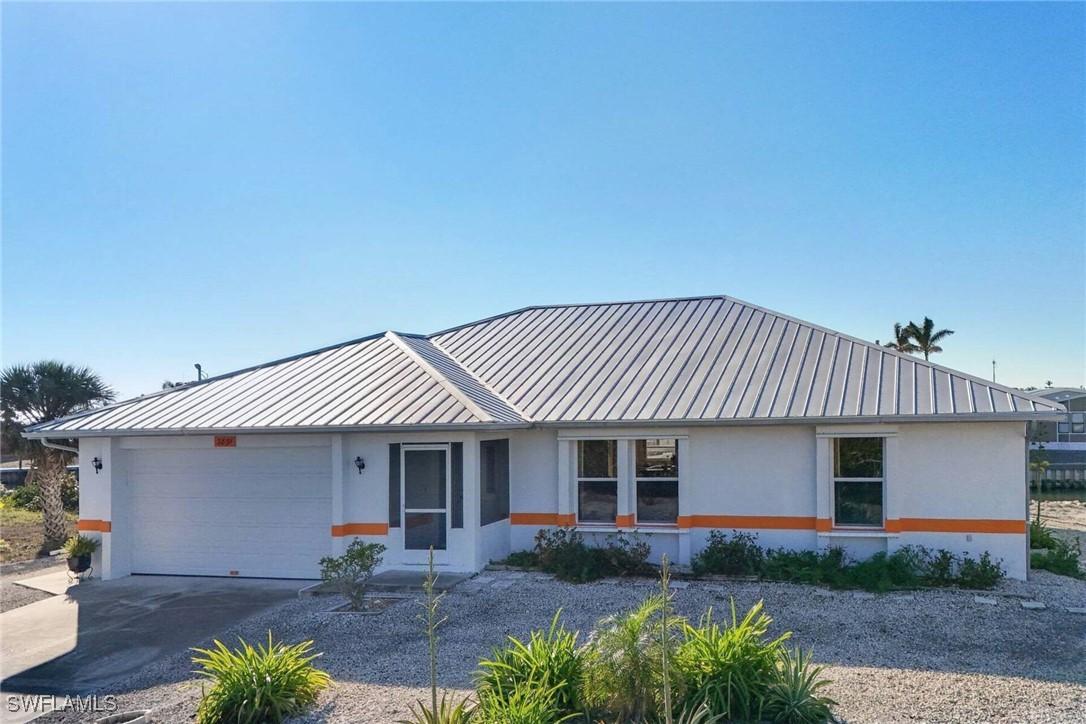 3891 Galt Island Ave., St James City, FL 33956