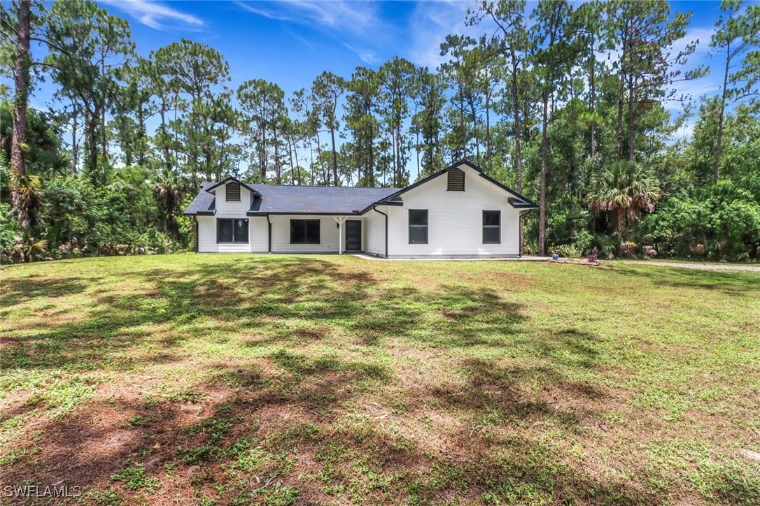 431 1st St., Naples, FL 34120