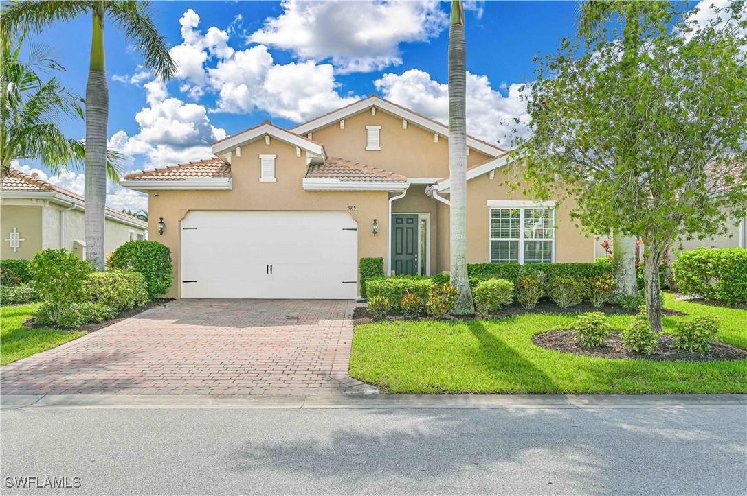 3915 King Williams St., Fort Myers, FL 33916