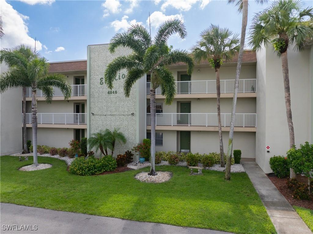 4840 Golf Club Ct. #7, North Fort Myers, FL 33903