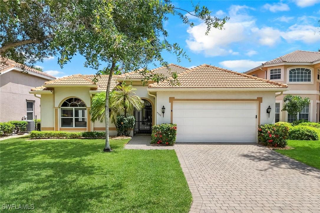 4333 Mistlethrush Ln., Naples, FL 34119