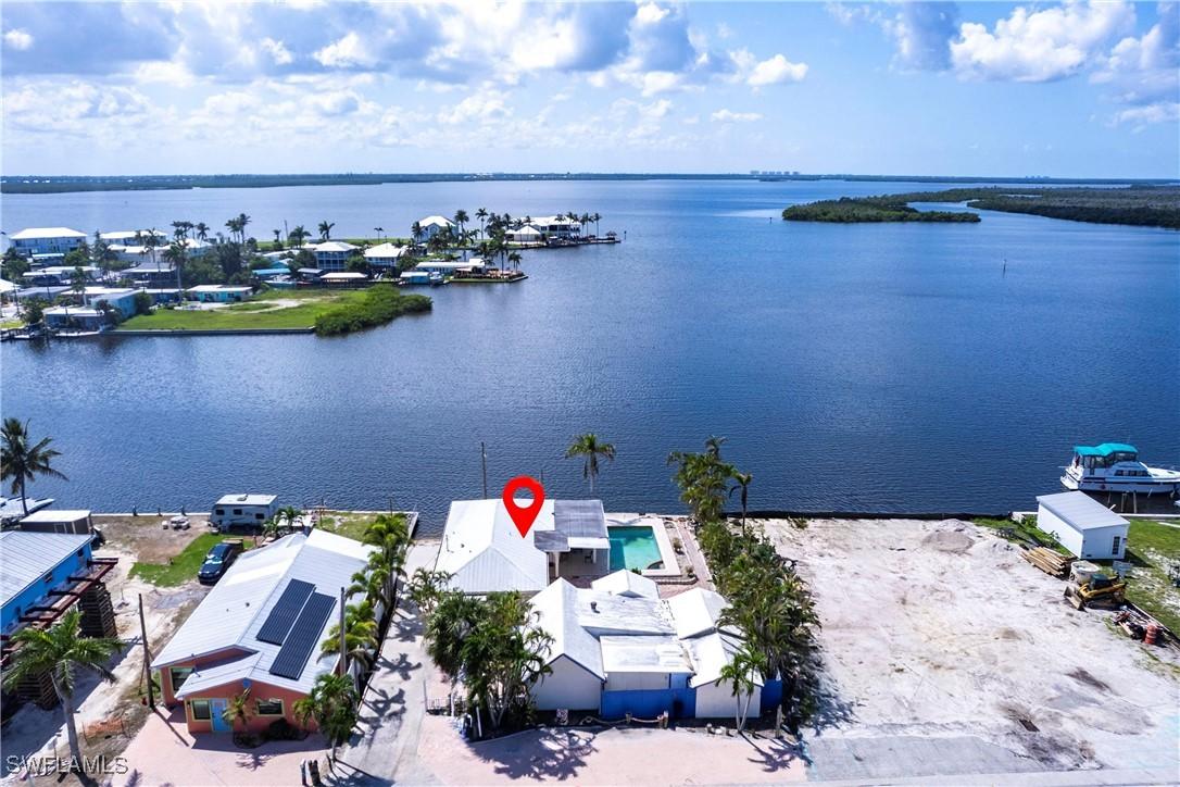 4741/4743 Pine Island Rd., Matlacha, FL 33993