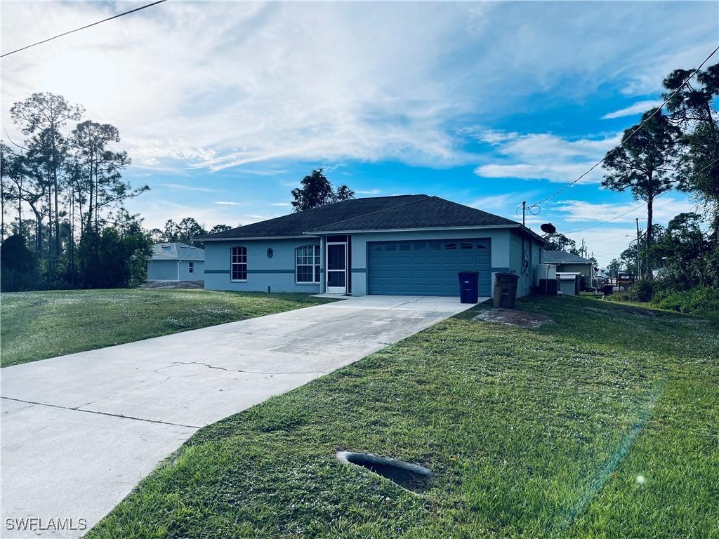 5557 Benton St., Lehigh Acres, FL 33971