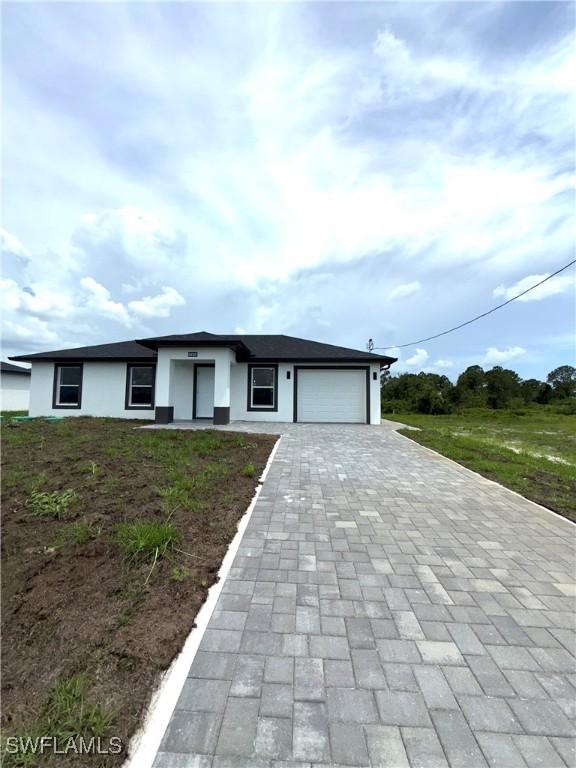 206 Pembroke St., Lehigh Acres, FL 33974