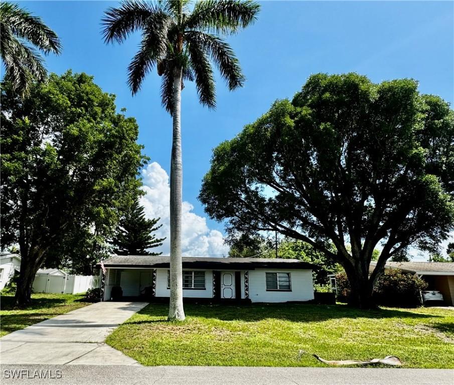 1427 Charles Rd., Fort Myers, FL 33919
