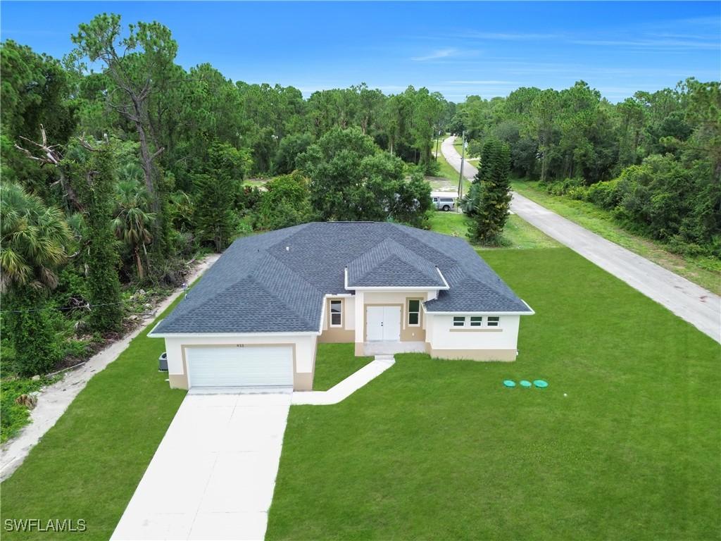 933 Anthony St., Lehigh Acres, FL 33974