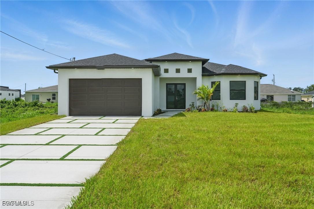 726 Cardinal St., Lehigh Acres, FL 33974