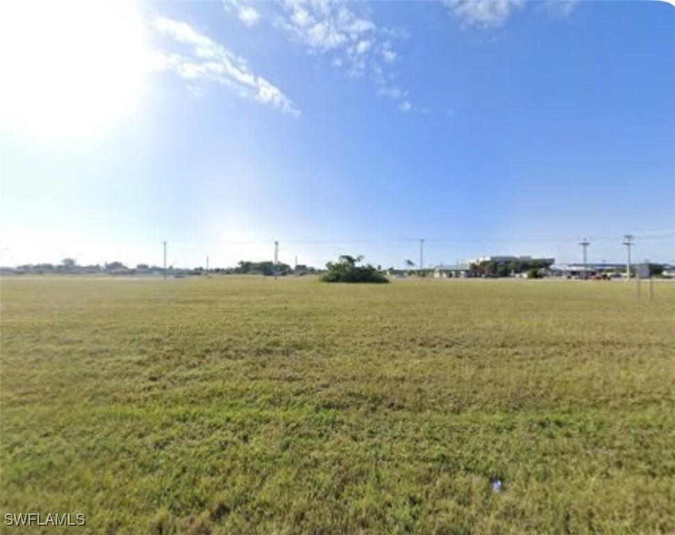1627 NE 16th Ter., Cape Coral, FL 33909