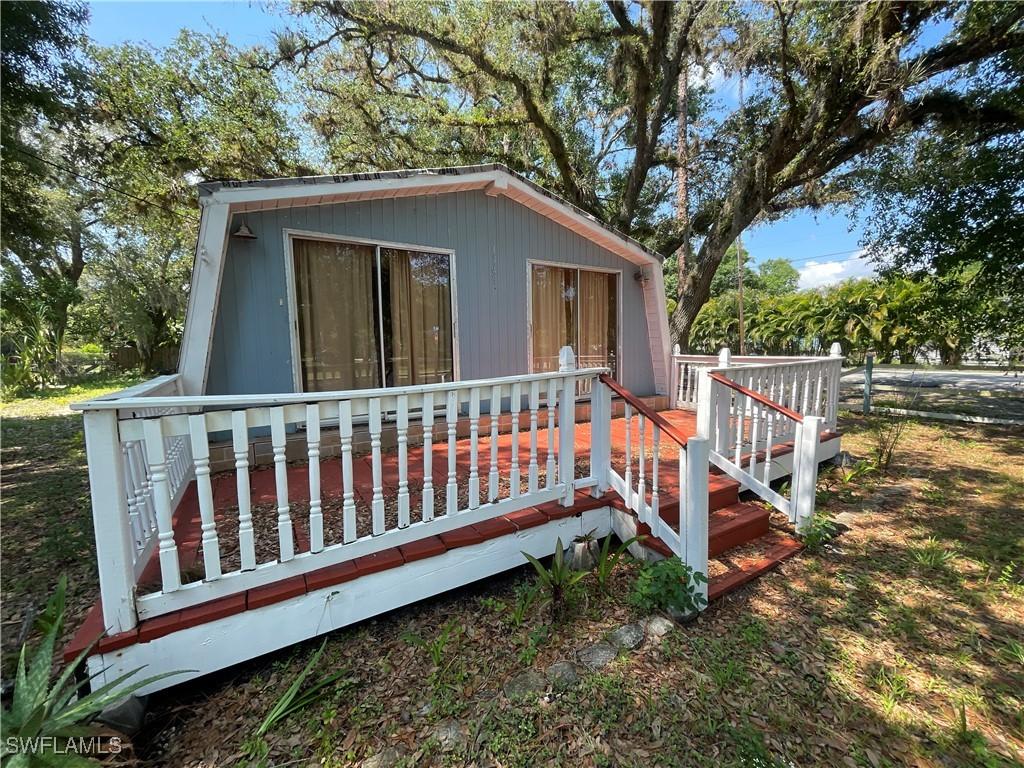 1349 Shawnee Ave., Labelle, FL 33935