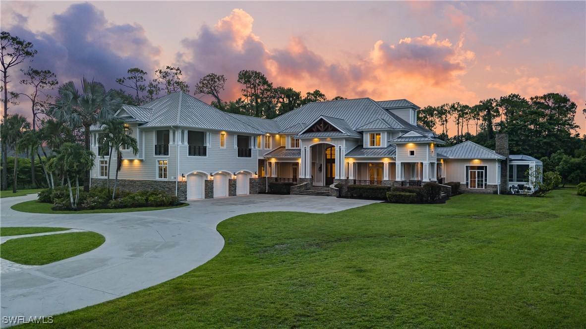 2263 Coach House Ln., Naples, FL 34105