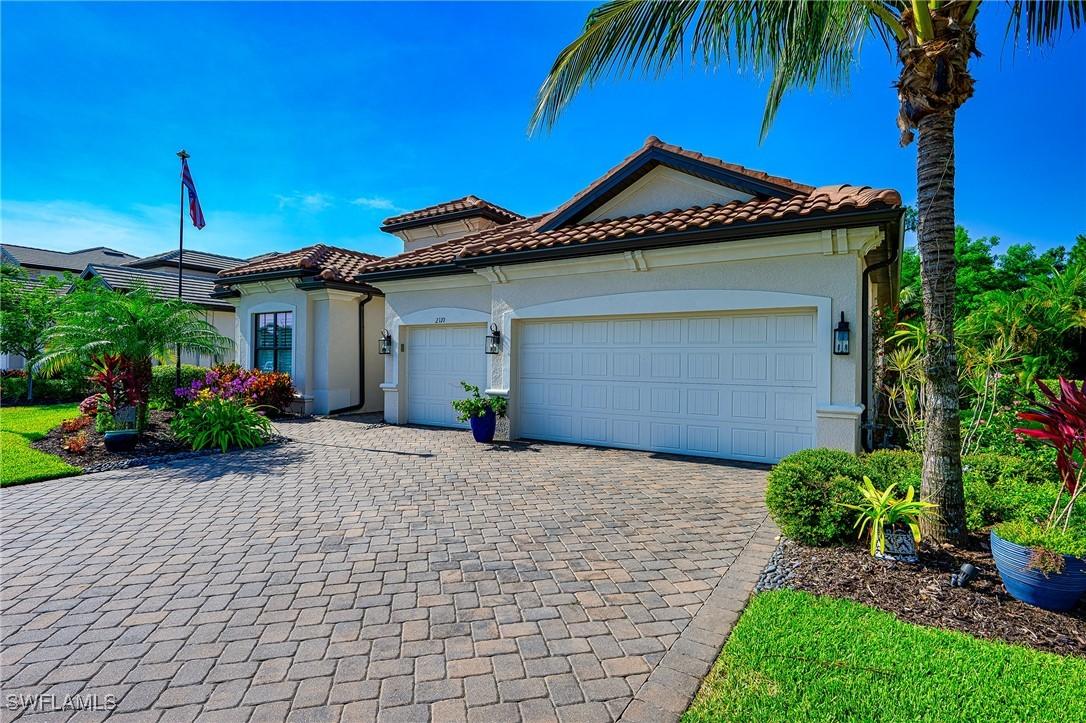 2110 Antigua Ln., Naples, FL 34120