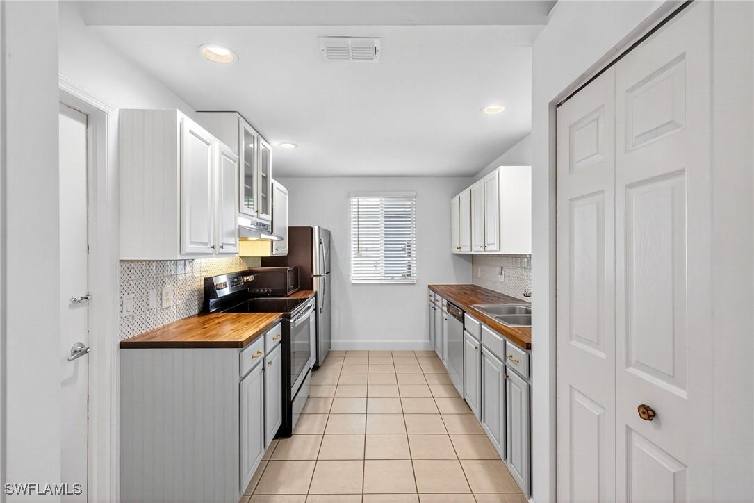 11817 Forest Mere Dr., Bonita Springs, FL 34135