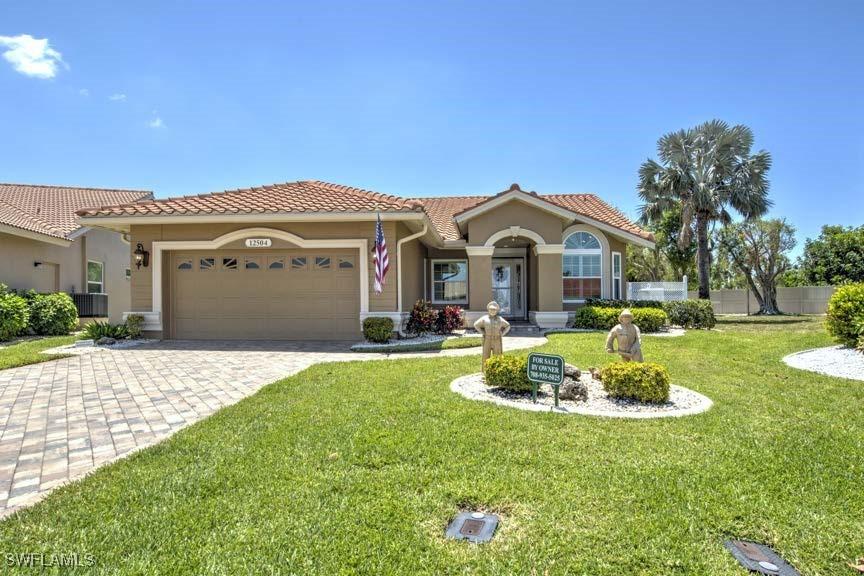 12504 Kelly Pine Ct., Fort Myers, FL 33908