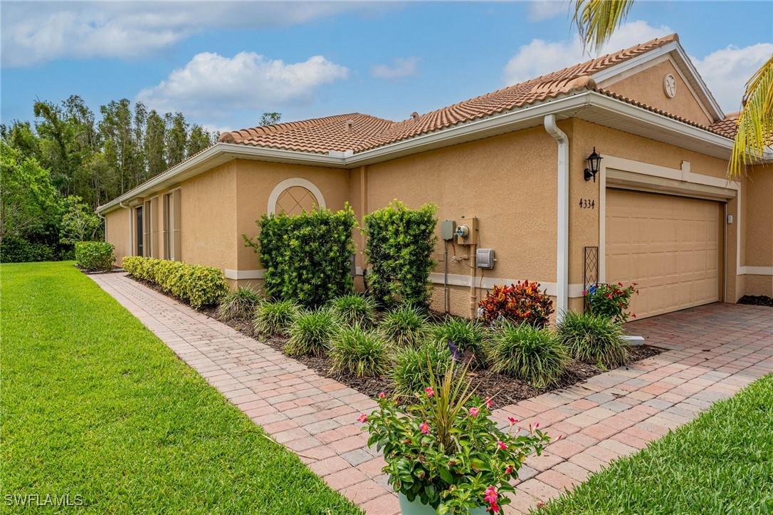 4334 Dutchess Park Rd., Fort Myers, FL 33916