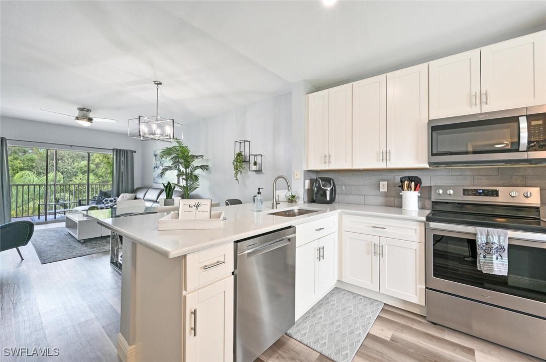 9175 Celeste Dr. #305, Naples, FL 34113