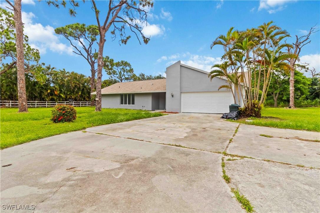 3699 Liberty Sq., Fort Myers, FL 33908