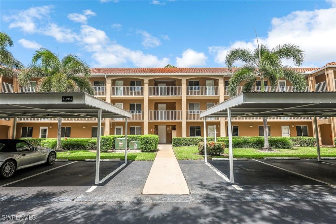 5955 Bloomfield Cir. #A305, Naples, FL 34112