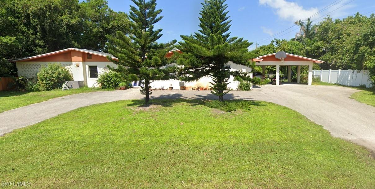 1291 Royal Palm Dr., Naples, FL 34103