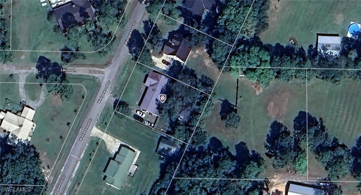 108 Wedgewood Dr., Bonifay, FL 32425