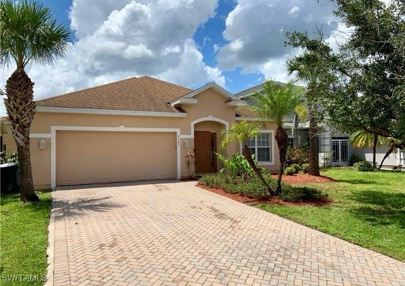 8125 Silver Birch Way, Lehigh Acres, FL 33971
