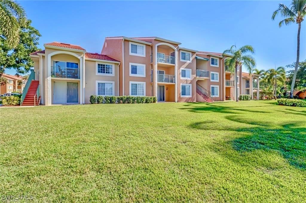 1185 Wildwood Lakes Blvd. #101, Naples, FL 34104