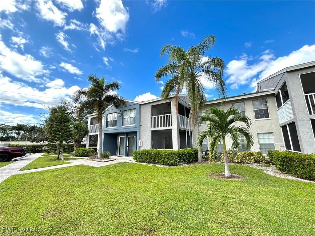 124 Santa Clara Dr. #15, Naples, FL 34104