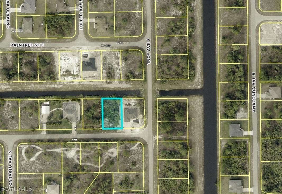 659 Trinity St., Lehigh Acres, FL 33974