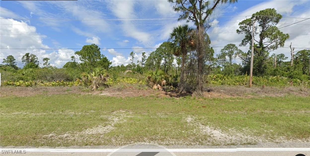 462 Columbus Blvd., Lehigh Acres, FL 33974