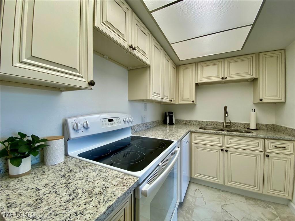 4906 Victoria Dr. #107, Cape Coral, FL 33904