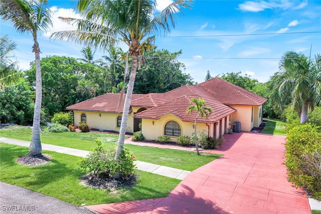 1841 Olds Ct., Marco Island, FL 34145