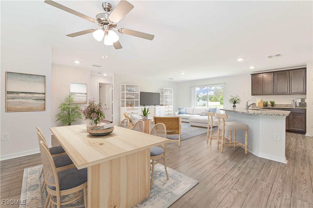 866 Youngreen Dr., Fort Myers, FL 33913